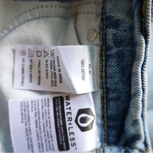 Levi's X Deepika Padukone Straight Fit Jeans Light Indigo Wash Womens Size 28 - Picture 10 of 11